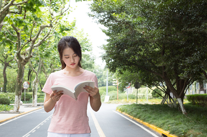 哪種女生會讓獅子男心跳加速？_周公解夢